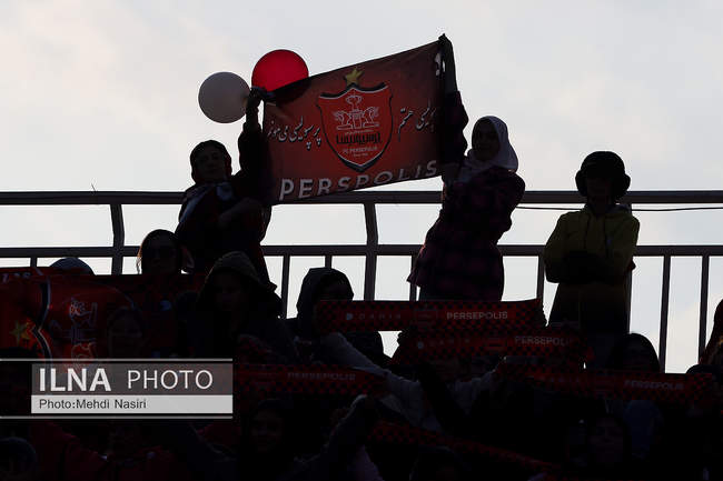 دیدار تیمهای استقلال تهران و پرسپولیس تهران