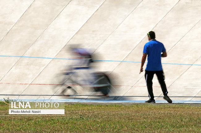 مسابقات لیگ برتر دوچرخه‌سواری پیست سرعت بانوان