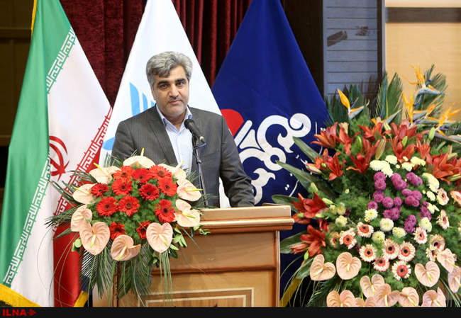 همایش تجلیل از دریانوردان، صنعتگران و کاپیتان‌های ناوگان حمل و نقل �