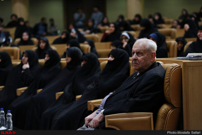 گزارش تصویری همایش بزرگداشت چهلمین سالگرد شهادت حاج سیدمصطفی خمینی
