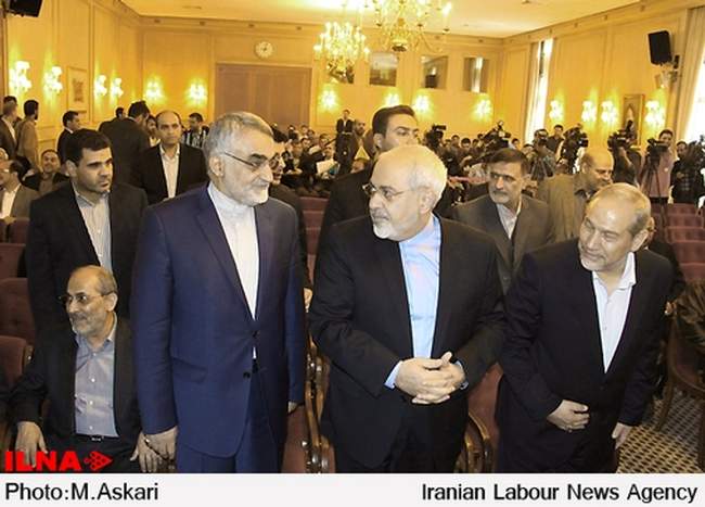 مراسم رونمایی از مجموعه هشت جلدی کتاب‌های جهان اسلام