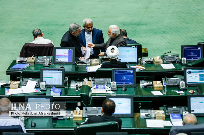 نشست علنی یکشنبه پنج مرداد مجلس شورای اسلامی 