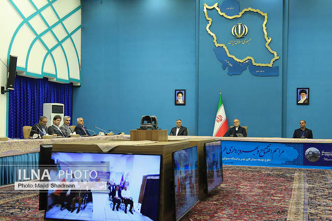 افتتاح و بهره برداری از طرح های نفت و نیرو