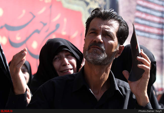 مراسم عاشورای حسینی در میدان امام حسین(ع)