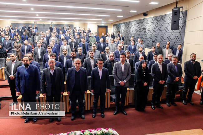 آیین نواختن زنگ آغاز معاملات