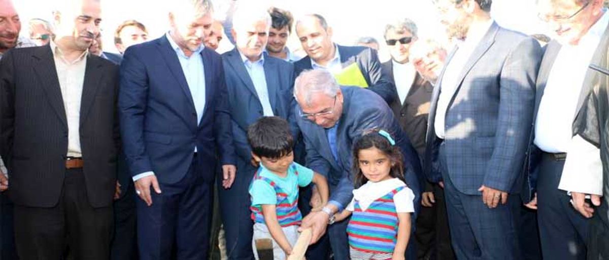 با کلنگ‌زنی یک کارگاه فرش، زمینه اشتغال ۷۰۰ جوان اردبیلی فراهم شد