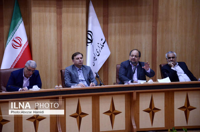 نشست کارگروه اشتغال و سرمایه گذاری گیلان با حضور وزیر تعاون،کار و رف�