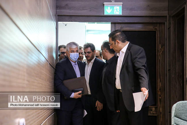 وزیر ورزش به مناسبت هفته دولت  و افتتاح چندین پروژه به کردستان سفر کر�