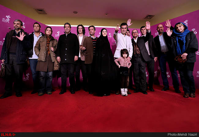 حاشیه روزدوم فیلم فجر به همراه مراسم فرش قرمز فیلمهای یک شهروند کامل