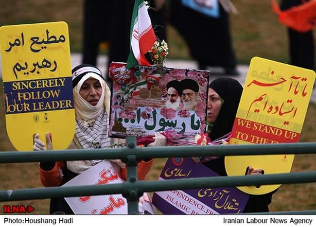 حضور رییس جمهور در راهپیمایی یوم الله ۲۲ بهمن