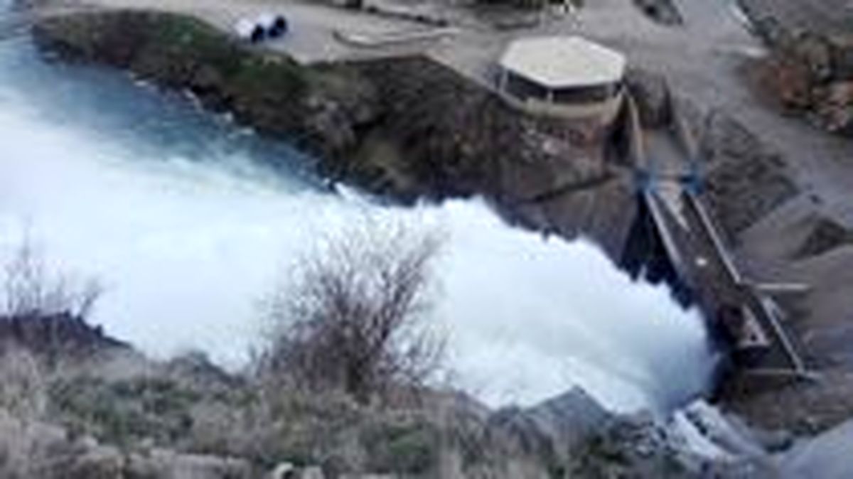  رهاسازی آب سد بوکان به سمت دریاچه ارومیه