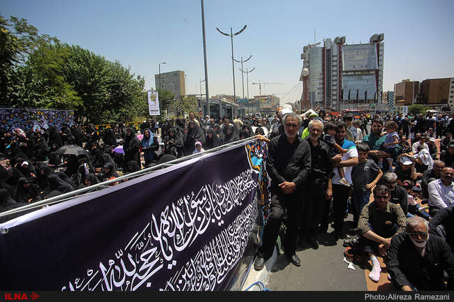 عزاداری شهادت امام جعفر صادق(ع) در میدان صادقیه تهران