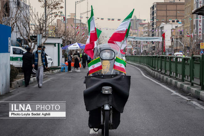 مراسم راهپیمایی ۲۲ بهمن در تهران ( 3 )