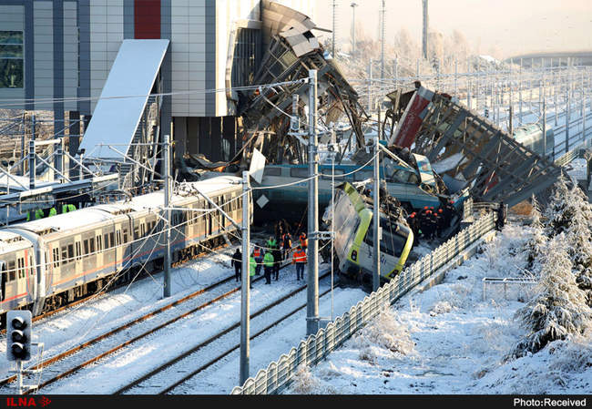 سانحه خارج شدن قطار از ریل در آنکارا - به روایت تصویر
