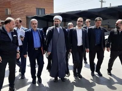 برنامه ریزی برای توسعه صادرات فولاد در دستور کار سازمان صمت قزوین است
