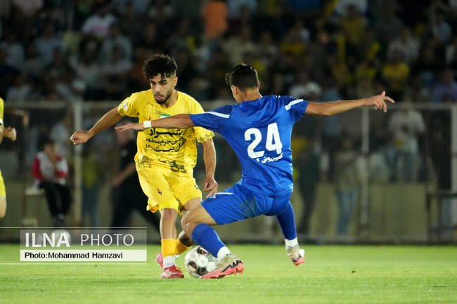 دیدارتیم های فوتبال فجرشهیدسپاسی و داماش گیلان