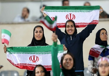 استقبال باورنکردنی خانم‌ها؛ آنها می‌توانند ورزشگاه را پر کنند (گزارش)