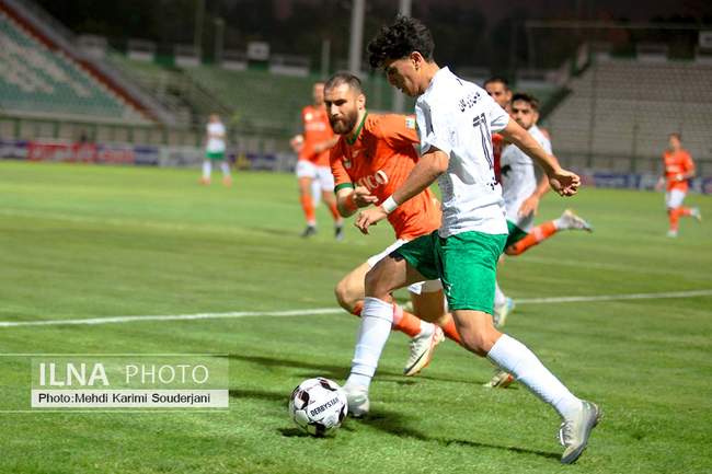 برد خانگی تیم فوتبال ذوب آهن اصفهان مقابل مس رفسنجان