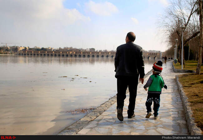 جاری شدن آب در رودخانه زاینده رود اصفهان