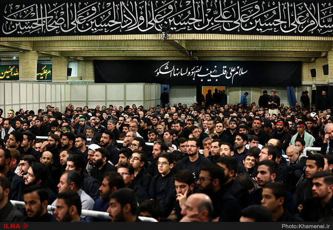 گزارش تصویری مراسم عزاداری شب عاشورا در حضور رهبر انقلاب 