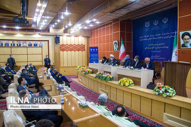 نشست شبانه وزیر بهداشت در ستاد کرونا استان قزوین