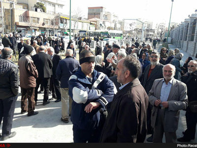 تجمع بازنشستگان مقابل مجلس/ نه دولت و نه نمایندگان درد ما را نمی فهمند!