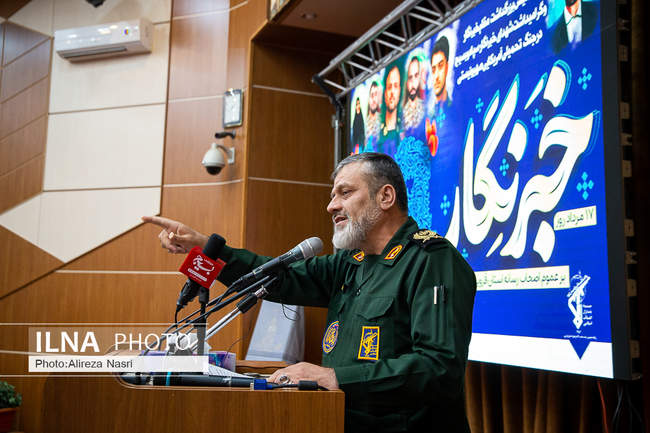 همایش بزرگداشت مقام خبرنگار و گرامیداشت شهدای خبرنگار سپاه و بسیج در