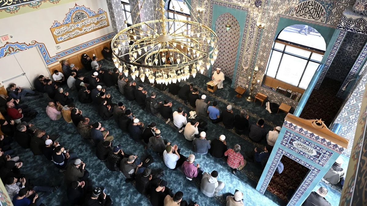 صدور مجوز پخش اذان ظهر جمعه در مساجد نیویورک 

