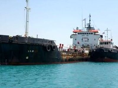 توضیحات رئیس کل دادگستری استان بوشهر درباره توقیف ۲ نفتکش در خلیج فارس