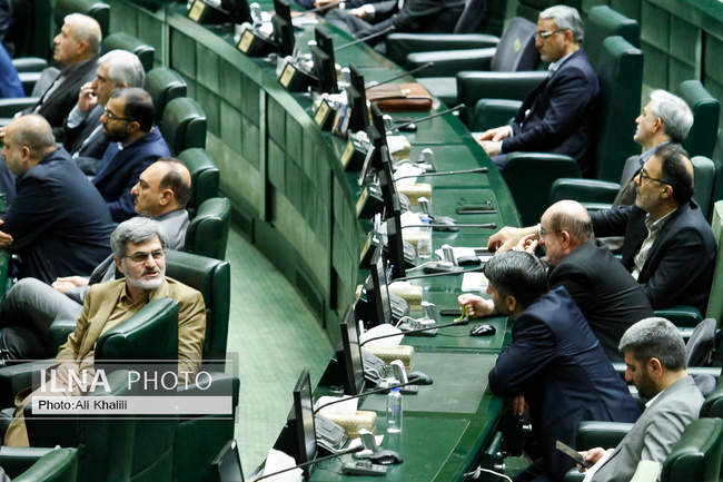 مراسم پاسداشت شهدای خدمت در مجلس