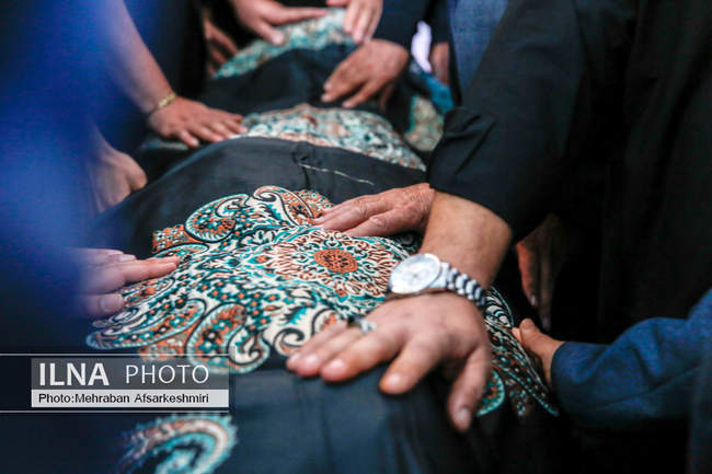 تشییع پیکر حسین حبیبی فعال پیشکسوت کارگری 