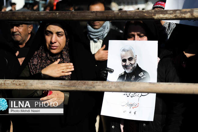 مراسم وداع کرمانی‌ها با پیکر پاک شهید سپهبد قاسم سلیمانی