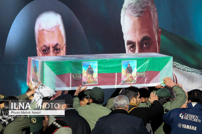 مراسم وداع کرمانی‌ها با پیکر پاک شهید سپهبد قاسم سلیمانی