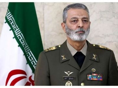 Top General urges armed forces to stay at peak of readiness