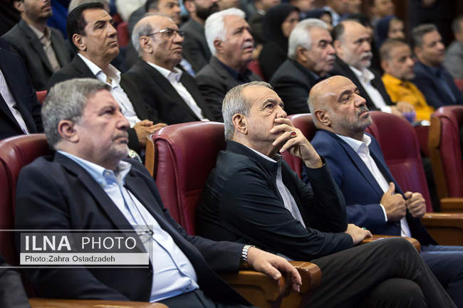 همایش «در مسیر عدالت» عدالت شغلی، توازن منطقه‌ای با حضور رییس جمهور 