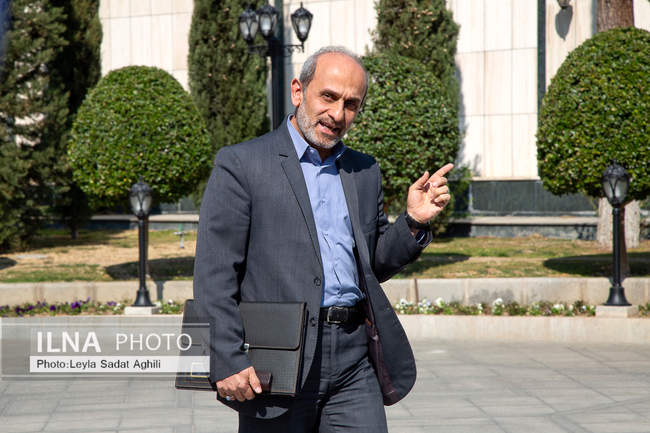 حاشیه جلسه هیات دولت- 6 اسفند