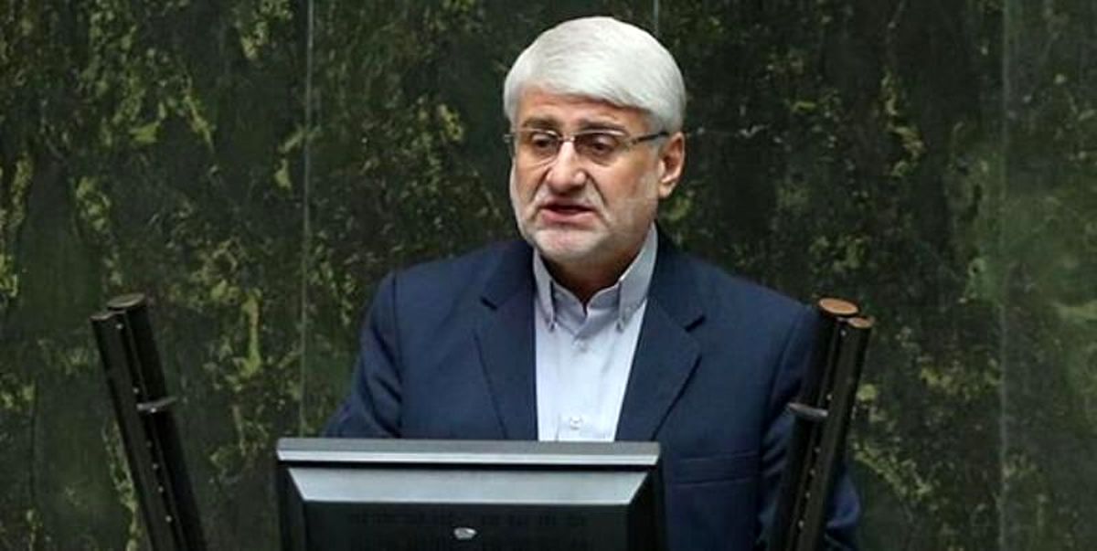 مسئولان مدعی‌اند که قطع بیمه قالیبافان و فرشبافان به دلیل تاخیر در پرداخت حق بیمه بوده است