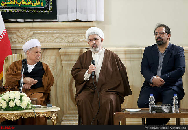 دیدار جمعی از مورخین، استادان و دانشجویان رشته تاریخ در دانشگاه‌های