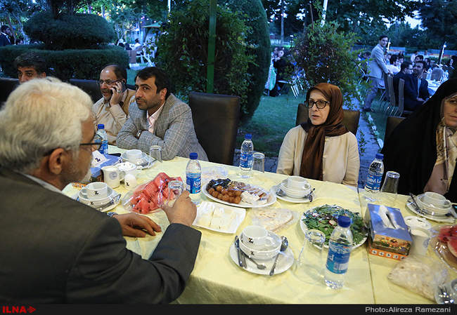 مراسم ضیافت افطار محمدرضا عارف