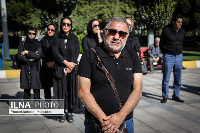 مراسم تشییع پیکر مهدی علی محمدی پیشکسوت رادیو و دوبلاژ