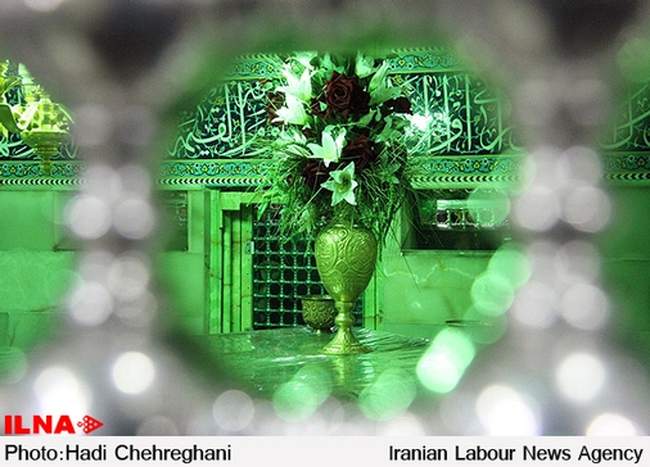 غبار روبی حرم مطهر حضرت فاطمه معصومه(س)