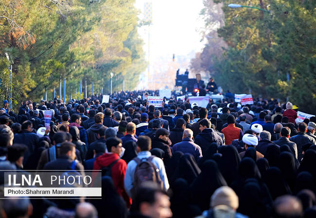 تشییع پیکر شهدای سقوط هواپیمای اوکراینی / اصفهان
