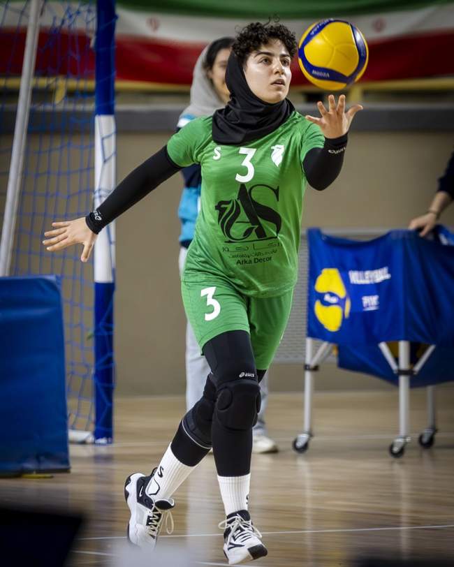 گزارش تصویری دیدار والیبال بانوان شهر آرکا و مهرگان شیراز