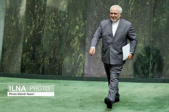 Zarif addresses Parliament open session