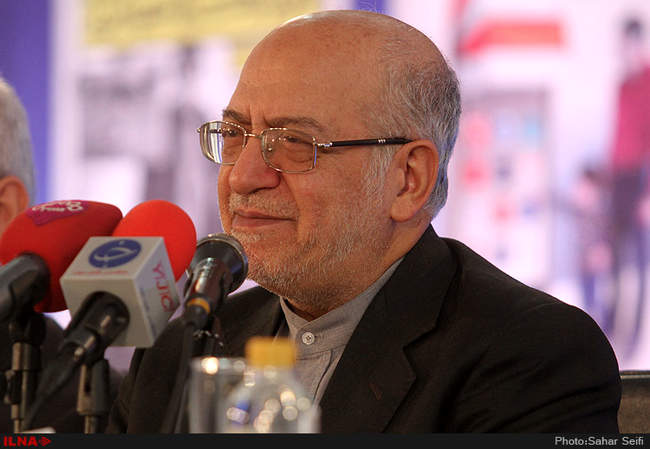 نشست خبری محمدرضا نعمت‌زاده وزیر صنعت، معدن و تجارت در بیست و دومین 