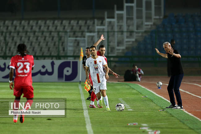 دیدار تیمهای فوتبال پرسپولیس تهران و فولاد خوزستان