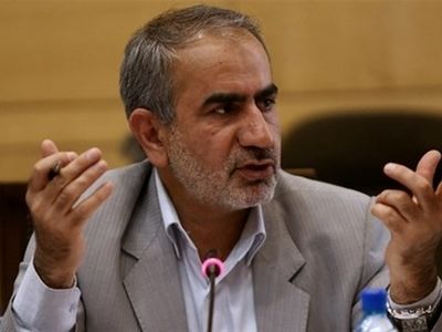 شناسایی نیازمندان کار دشواری نیست/ افرادی که به نام اقشار کم‌درآمد کارت بازرگانی گرفته یا حساب بانکی ایجاد کرده‌اند باید شناسایی شوند