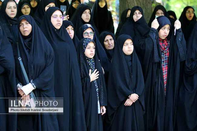 تشییع شهداء تازه تفحص شده دراصفهان