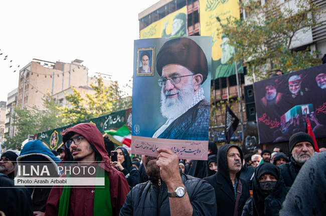 مراسم تشییع پیکر مطهر ۱۰۰ شهید گمنام دفاع مقدس در تهران / 1