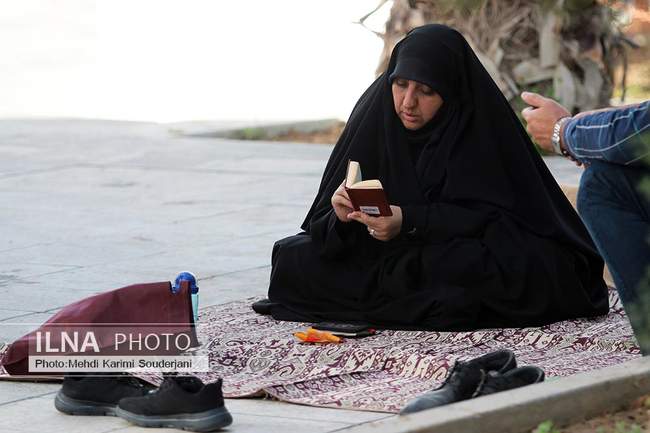 روز عرفه در گلستان شهدای اصفهان